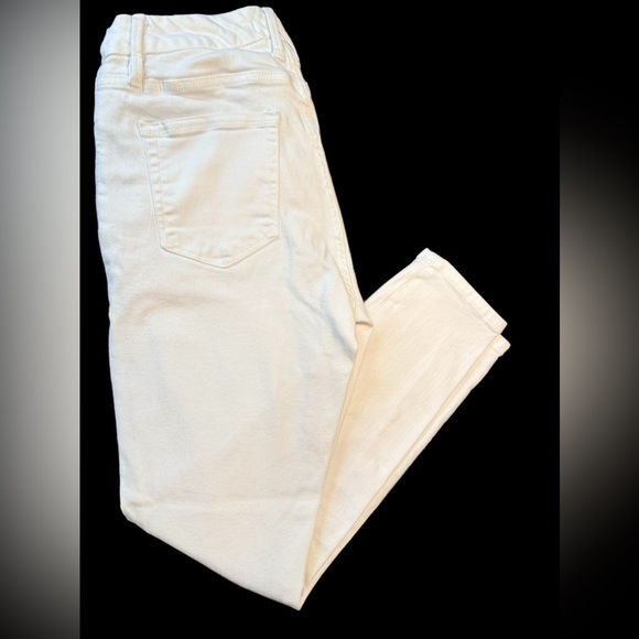 Good American | Good Legs Cropped Jeans (6/28) Inseam 27” - Picture 4 of 9